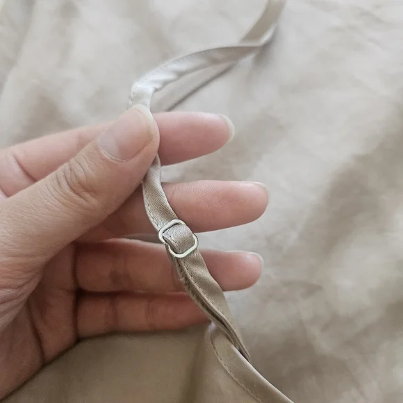 WILFRED Only Slip Midi Dress Marmont Champagne Satin XXS Aritzia NWT - Picture 5 of 6